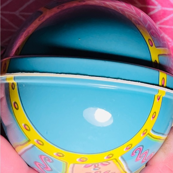 Plastic Easter Egg and Banner - Picture 6 of 10